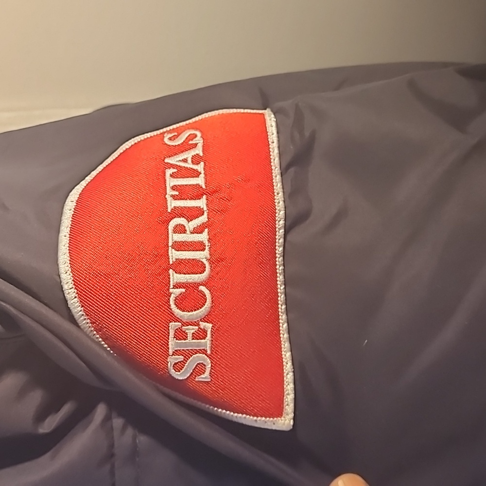 Security Men's Jacket. - image 3